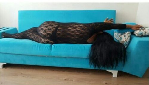 Alev-alev otelde buluşan escort Hanim