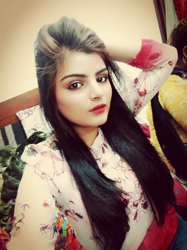 Mersin Sarışın Escort, Mersin sarisin escort, mecidiye köy otele gelen escort, mecidiye köy otele gelen, 18 yaşlı escort bayan, erdemli eve gelen escort bayan