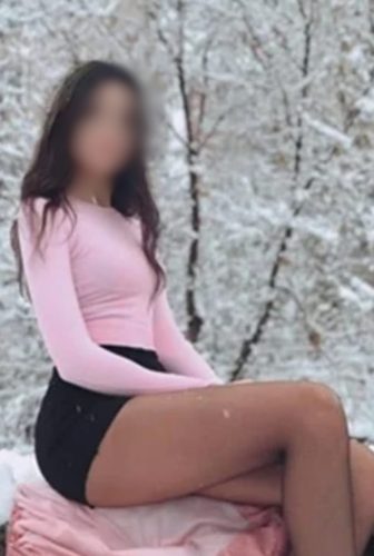 Ateşli eve gelen kız Incinur