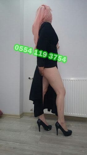 Benzersiz kumral hatun Ayben