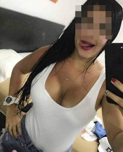 Benzersiz tecrübeli eskort Döndü
