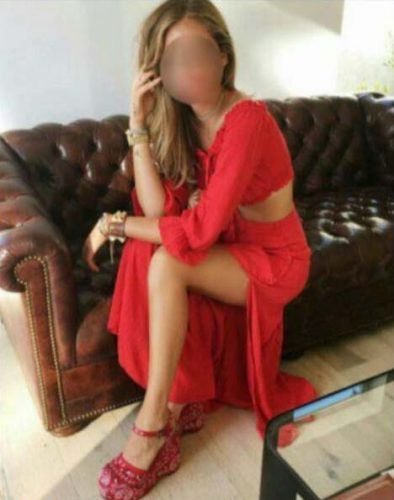 Cazibeli kaprissiz hatun Kübra