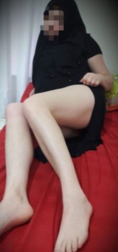 Çekici genç kadın Menekşe
