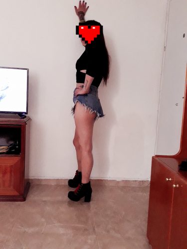 Çekici kaprissiz hatun Fadiş
