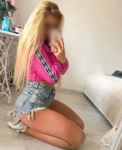 Çekici olgun hanım Ilhan
