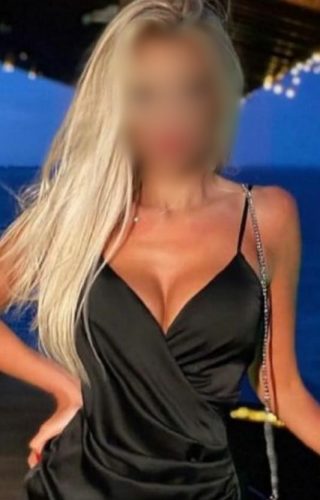 Cıvıl-cıvıl fetişe açık kız Ceyla