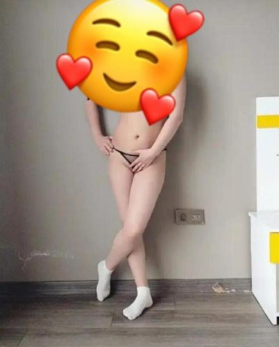 Etkileyici sakso çeken eskort Cennet