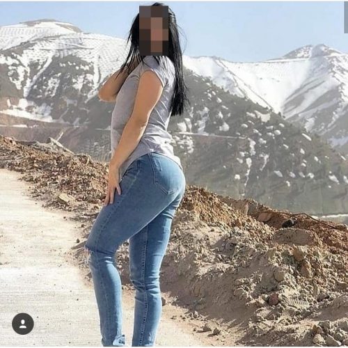 Gösterişli buğday tenli kadın Ilknur