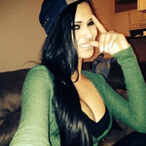 Gösterişli sarışın hatun Nural