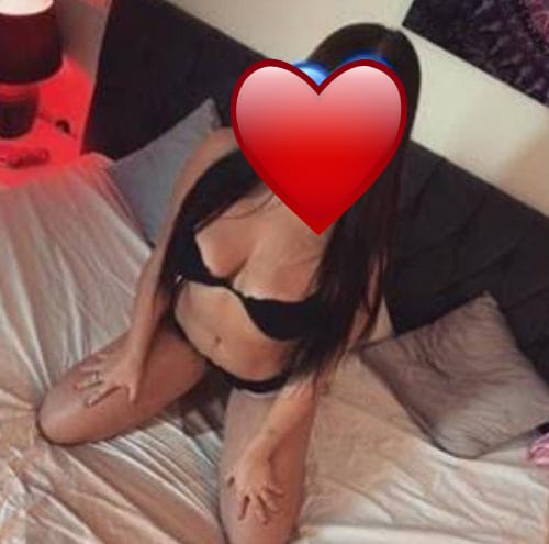 Güzel ön sevişme yapan escort Bengül