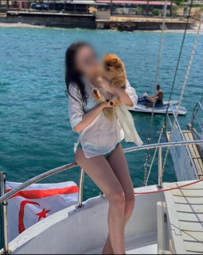 Kıvrak fetişe açık kız özge