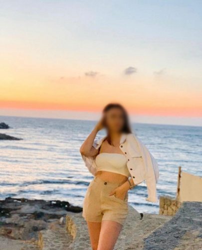Kıvrak fetişe açık kız özge