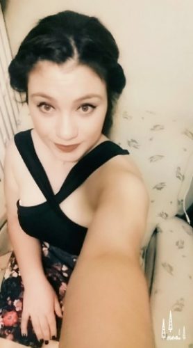 Kıvrak öpüşmeyi seven escort Necla