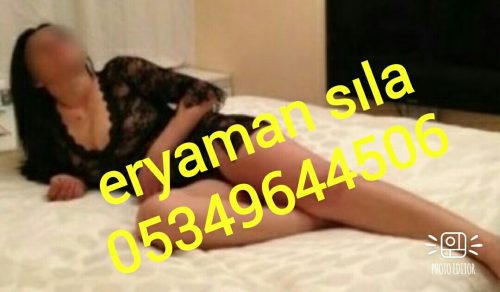 Kıvrak öpüşmeyi seven hatun Idil