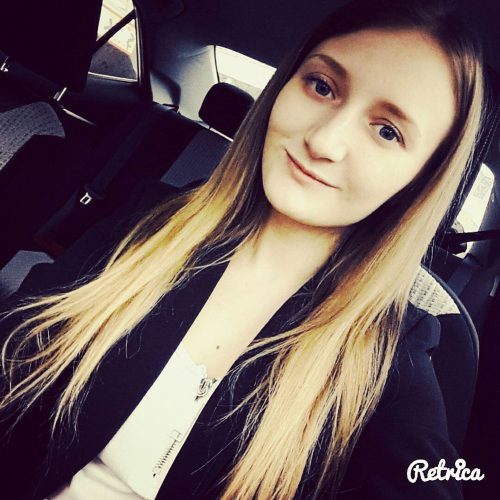 Neşeli balık etli hatun Münire