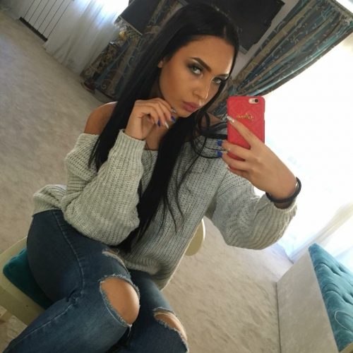 Neşeli beyaz tenli escort Nuran