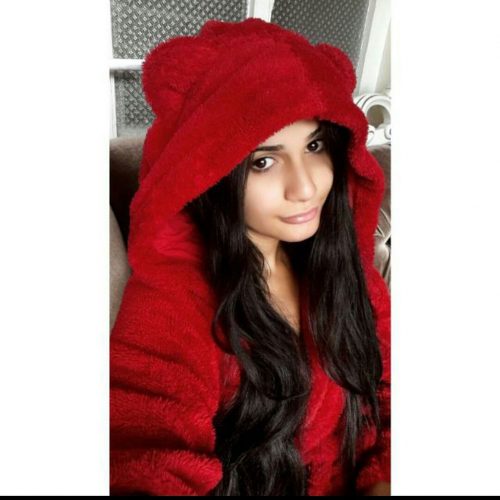 Neşeli evinde buluşan escort Ayşe