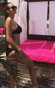 Olağanüstü dans yapan kadın Neslişah