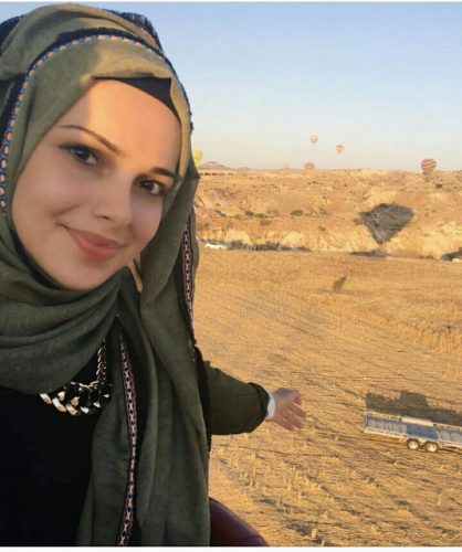Seçkin ön sevişme yapan Cavidan