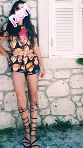 Seksapel fatezi yapan kız Inci