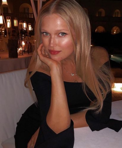 Mersin esmer  bayan, Mersin esmer  escort, şişli dolgun göğüslü bayan, Akdeniz yakası öğrenci escort, taksim otele gelen escort