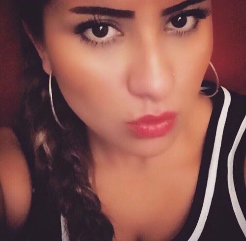 Seksi olgun kız Büşra