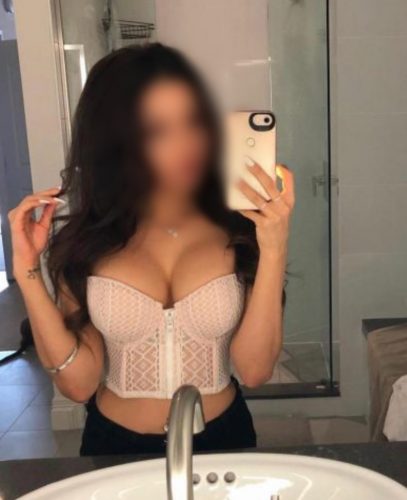 Şık gerçek fotoğraflı bayan Füruzan