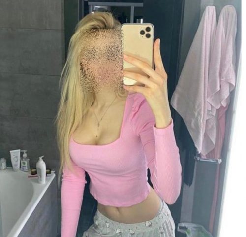Şımarık ön sevişme yapan escort Revan